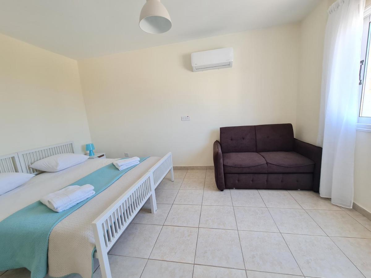 Stunning Views' Apartment With Pool Πάφος Εξωτερικό φωτογραφία